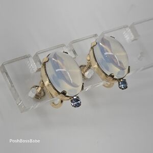 Van Dell Earrings 20k Yellow Gold Moonstone Screw Back Vintage